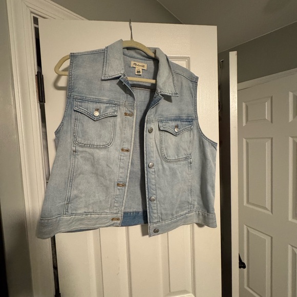 Madewell Light Blue Denim Vest - Picture 1 of 5